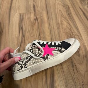 Steve Madden Sneakers